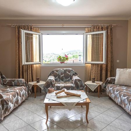 Dimitri'S Mountain House Apartment Karpenísion Екстериор снимка